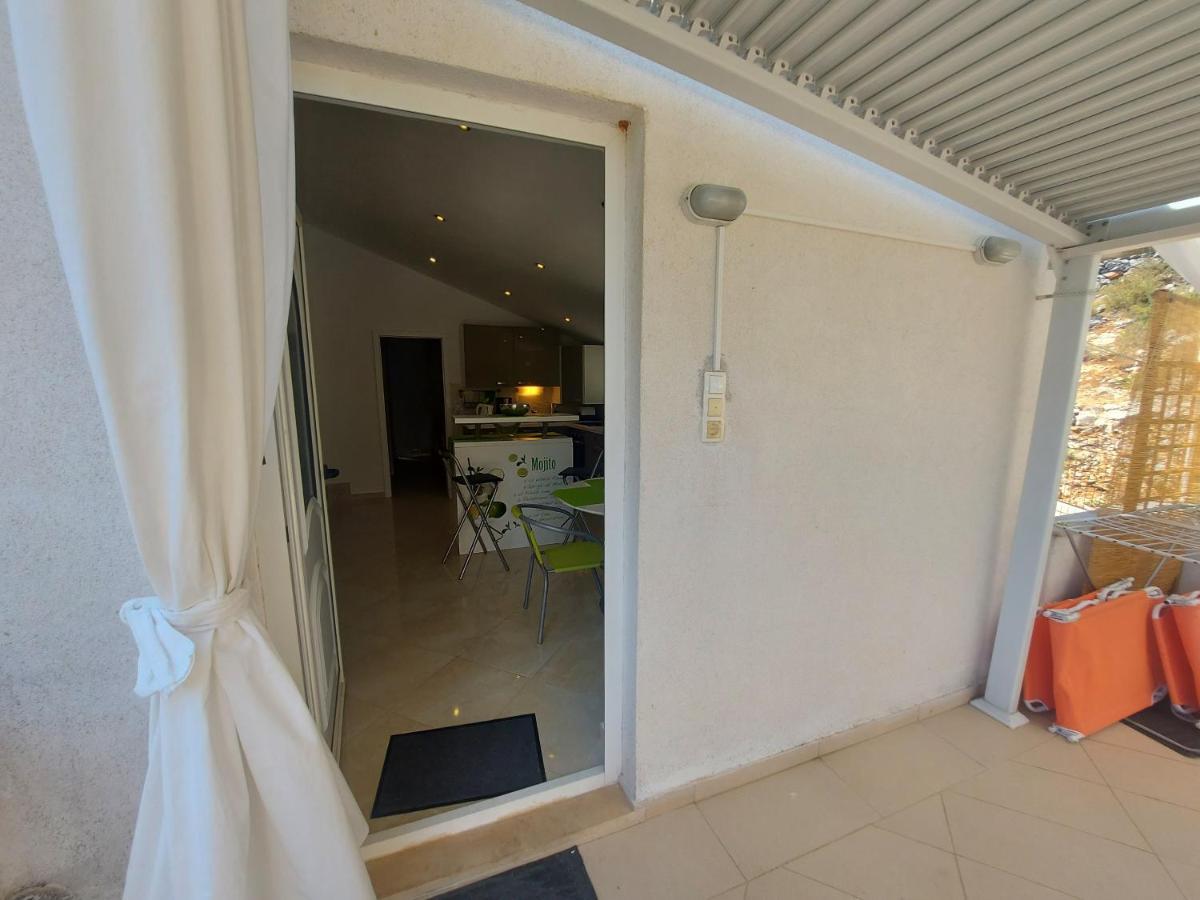 Apartman Marina Sa Parkingom Jelsa  Bagian luar foto