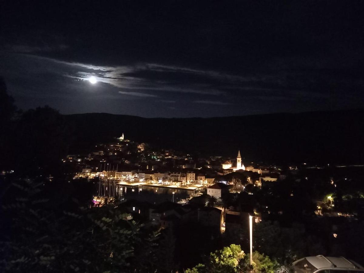 Apartman Marina Sa Parkingom Jelsa  Bagian luar foto