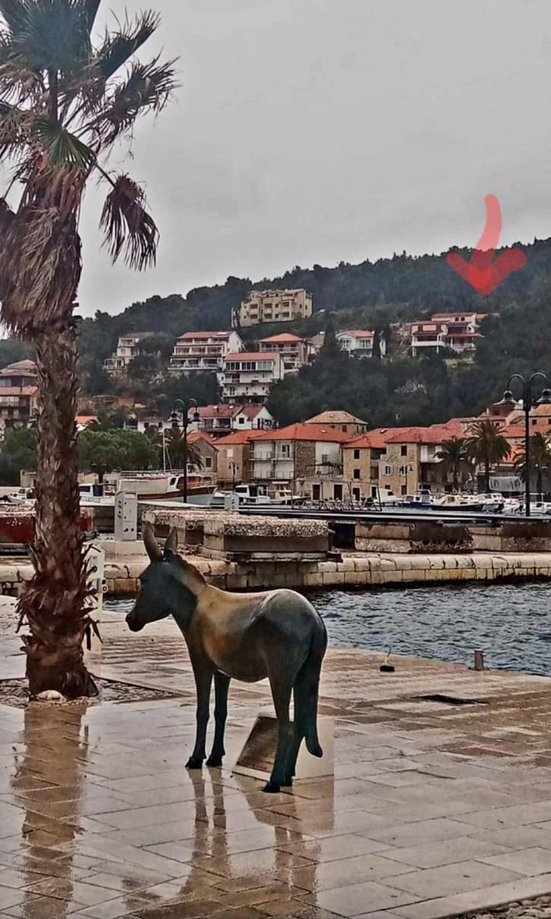 Apartman Marina Sa Parkingom Jelsa  Bagian luar foto